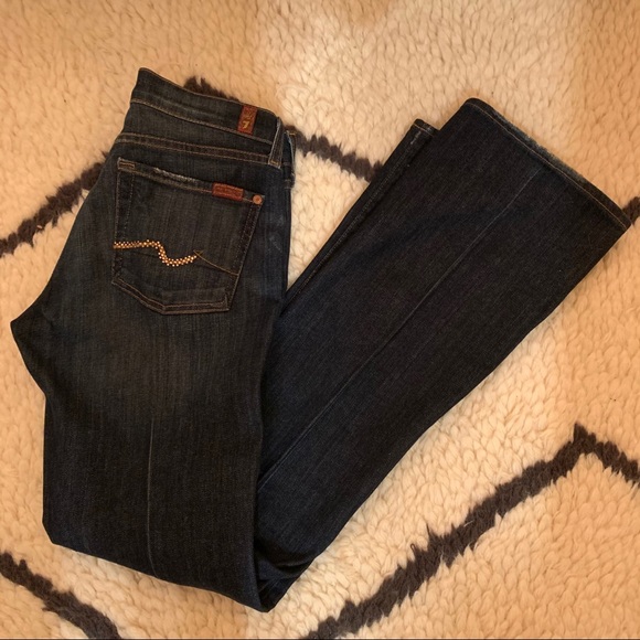 7 For All Mankind Flare blue jeans size 27 like New - Picture 1 of 16